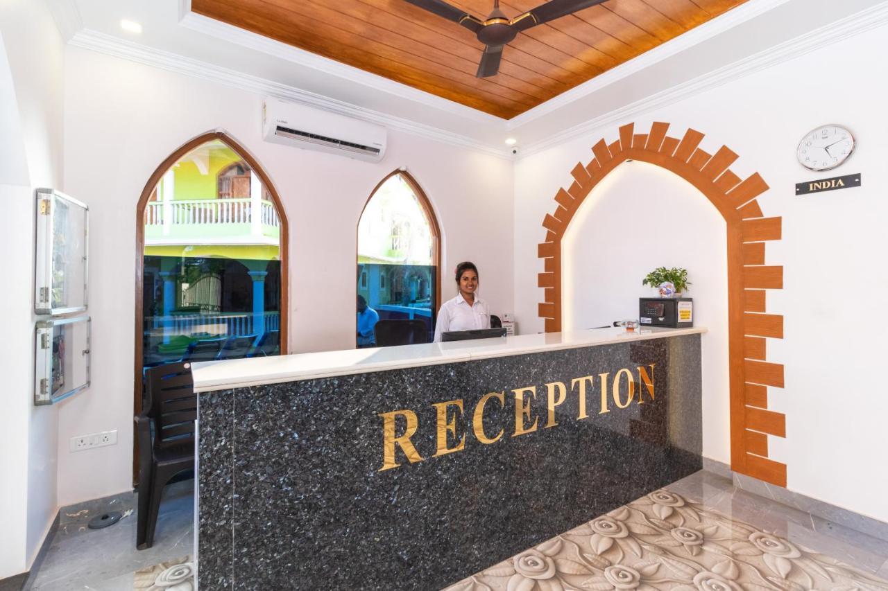 Larios Beach Holidays Resort Baga Exteriér fotografie
