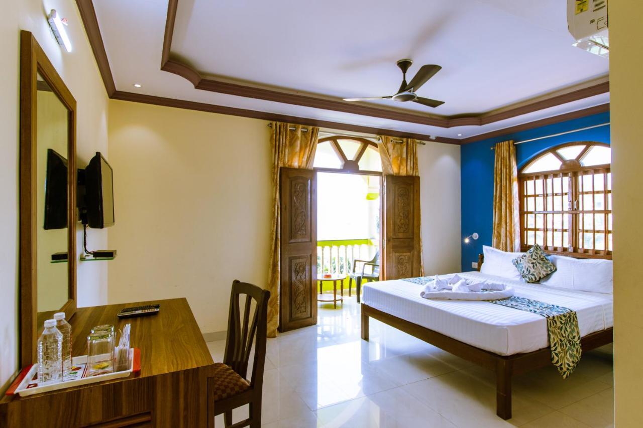 Larios Beach Holidays Resort Baga Exteriér fotografie
