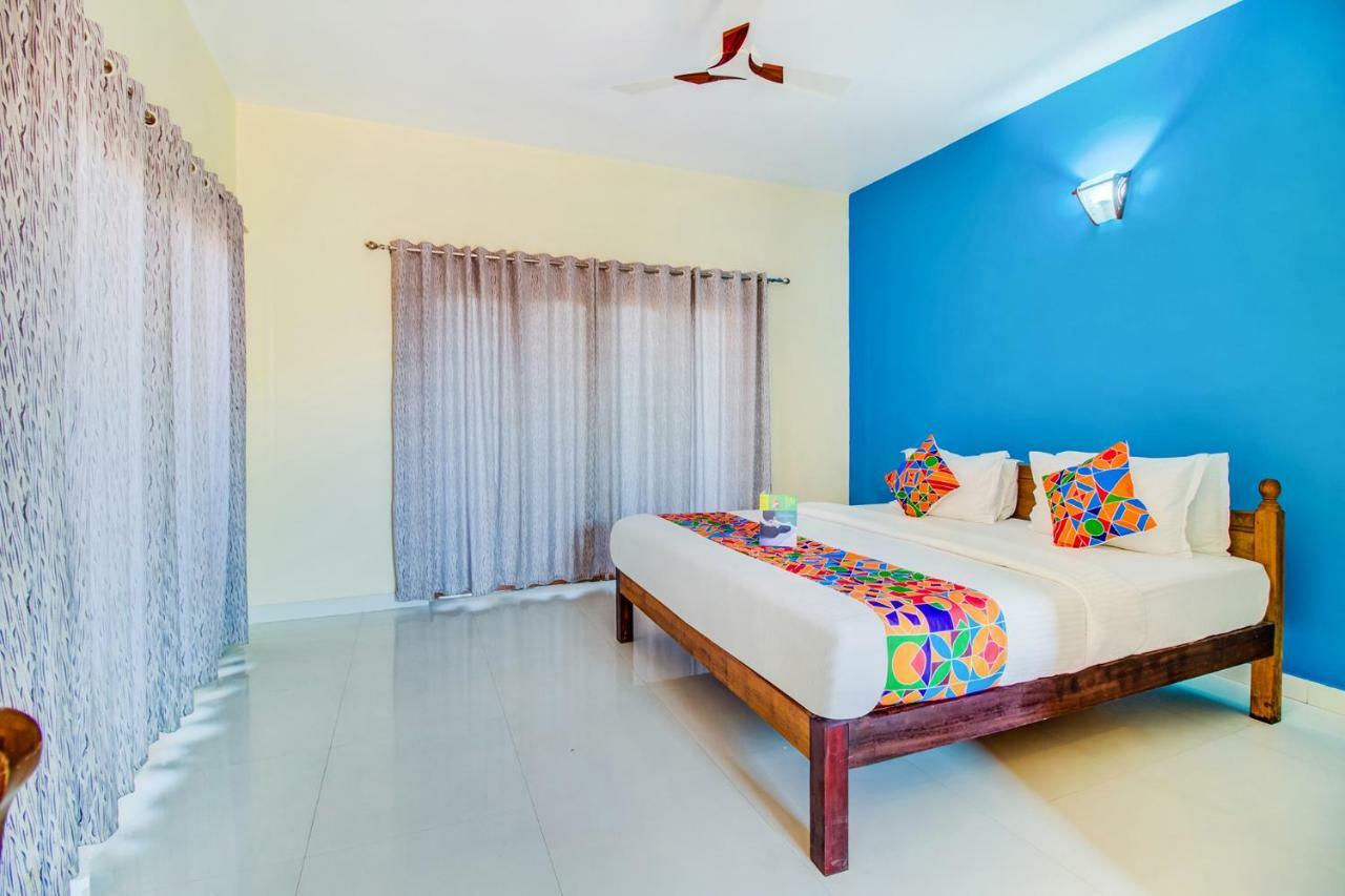 Larios Beach Holidays Resort Baga Exteriér fotografie