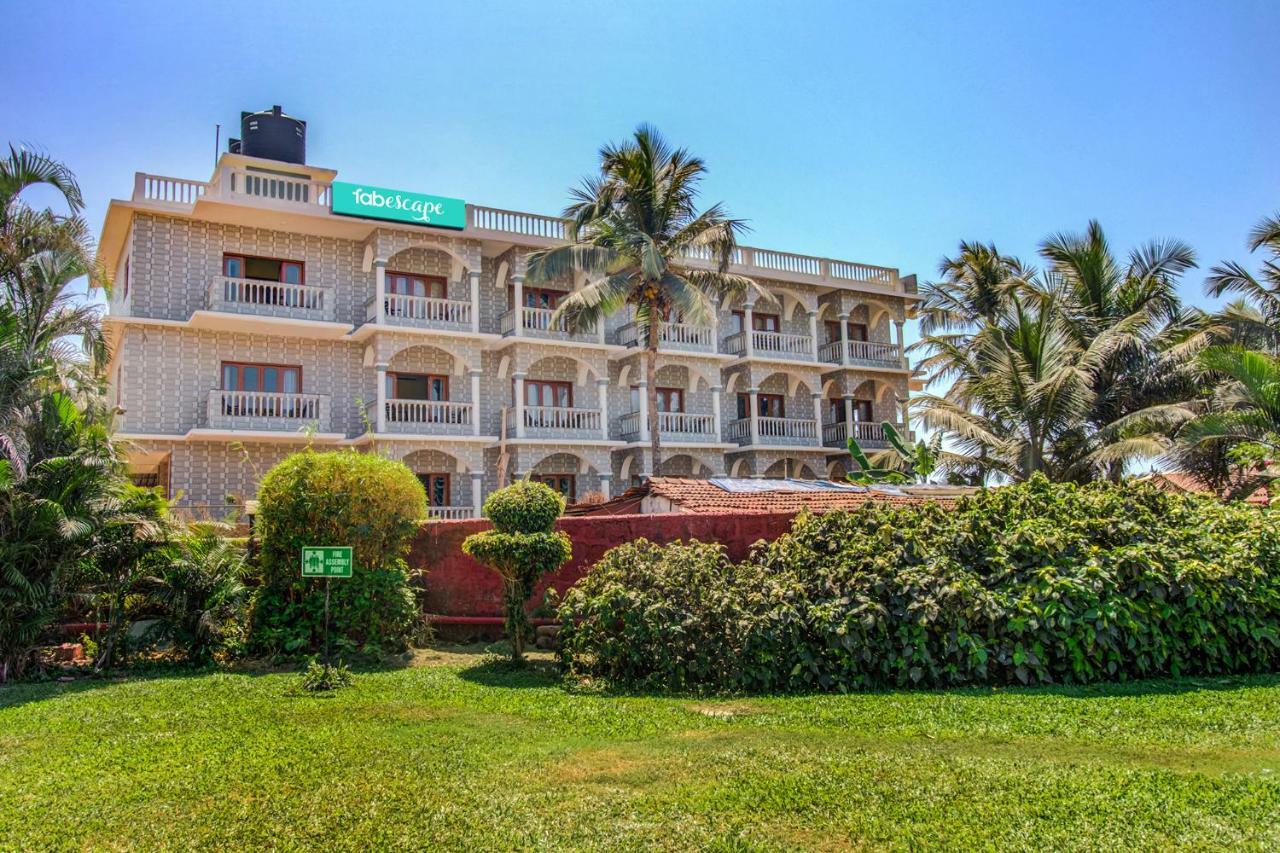 Larios Beach Holidays Resort Baga Exteriér fotografie